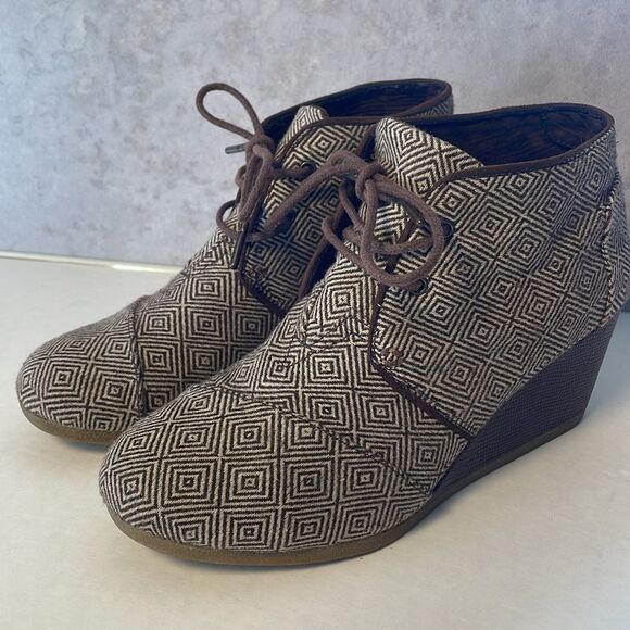 TOMS Desert Wedge Booties in Herringbone brown color lace up shoes women’s 8.5 - Picture 4 of 14